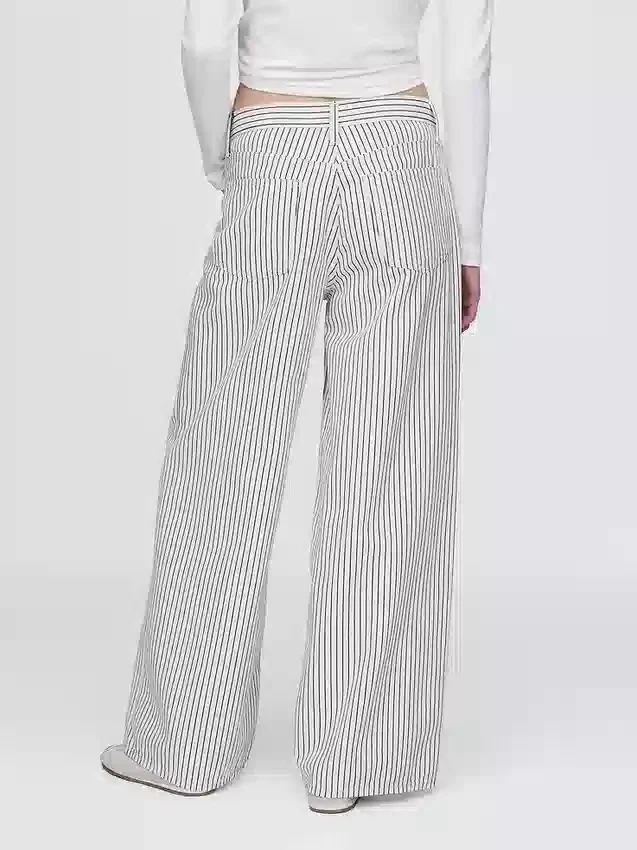 Baggy-jeans med medelhög midja och randigt mönster