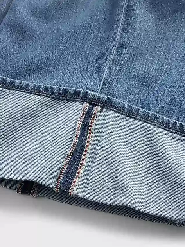Baggy-jeans med medelhög midja och ultramjuka uppviktade benslut