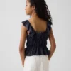 Barn-top med fladdrande ärmar, smockad midja och peplum