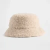 Barnhatt i återvunnen sherpa