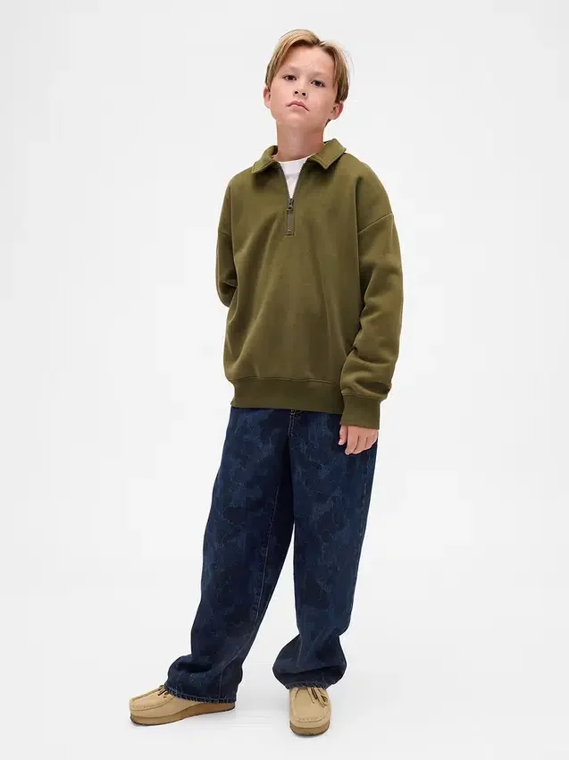 Barnjeans i kamouflage, lös passform