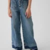 Barnjeans med hög midja, vid ben och ankellängd
