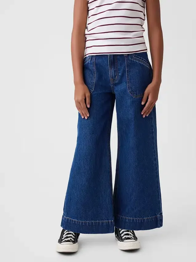 Barnjeans med hög midja, vid ben och ankellängd