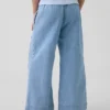 Barnjeans med hög midja, vid ben och ankellängd