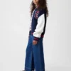 Barnjeans med hög midja, vid ben och ankellängd