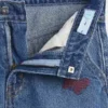 Barnjeans med låg midja, broderade och baggy