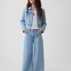 Barnjeans med låg midja, broderat ”I Heart NY” och baggy passform