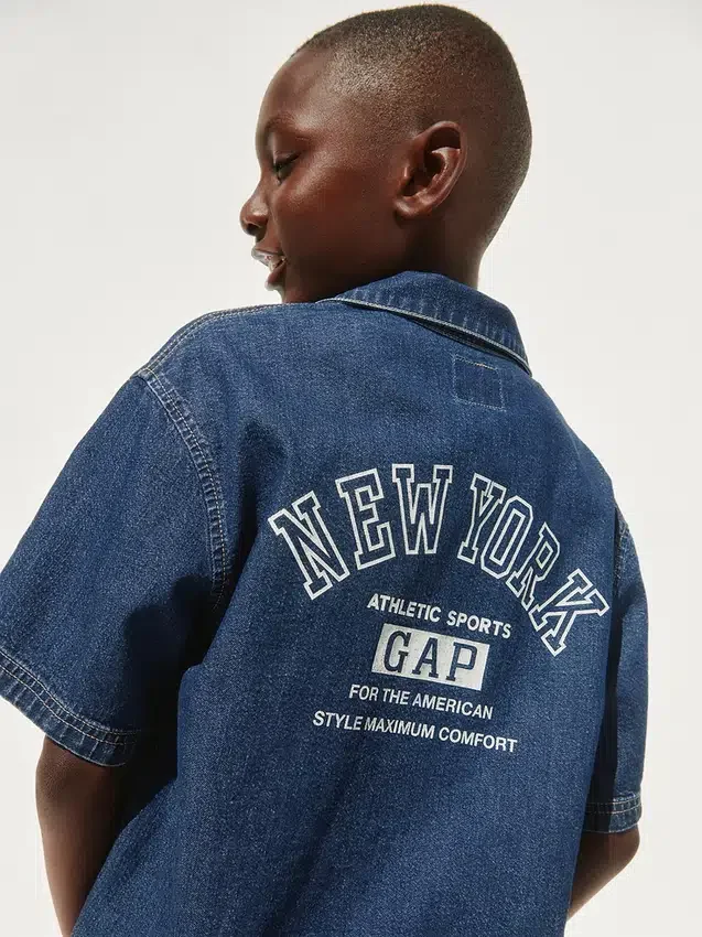 Barnjeansskjorta i avslappnad passform med New York-logotyp