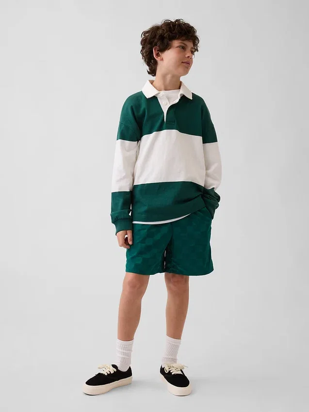 Barnshorts i avslappnad passform med snabbtorkande material