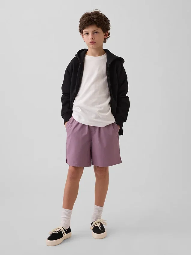 Barnshorts i avslappnad passform med snabbtorkande material