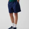 Barnshorts i avslappnad passform med snabbtorkande material