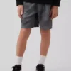 Barnshorts i avslappnad passform med snabbtorkande material