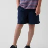 Barnshorts i avslappnad passform med snabbtorkande material