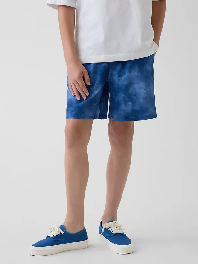 Barnshorts i avslappnad passform med snabbtorkande material
