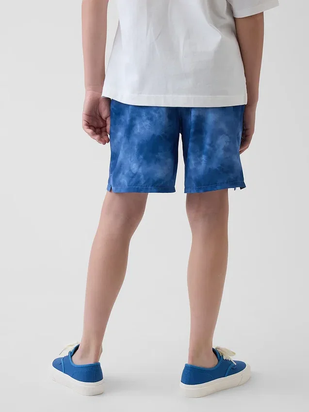 Barnshorts i avslappnad passform med snabbtorkande material