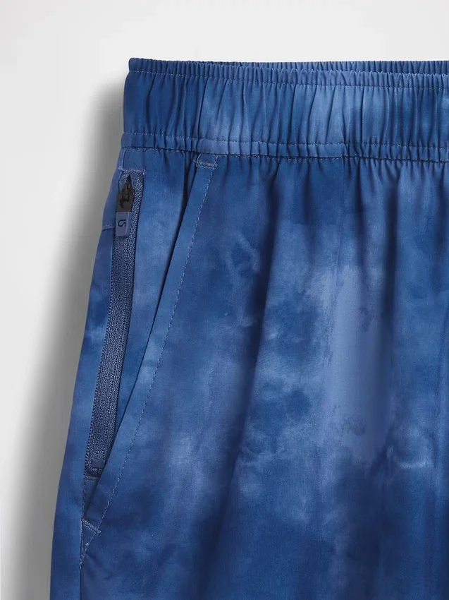 Barnshorts i avslappnad passform med snabbtorkande material