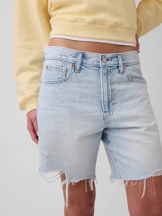 Bermudashorts i denim med medelhög midja och lös passform