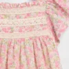 Blommig klänning med fladdrande ärmar för Baby & Småbarn