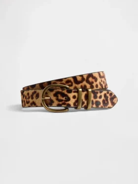 Bälten i leopardmönstrat kalvskinn