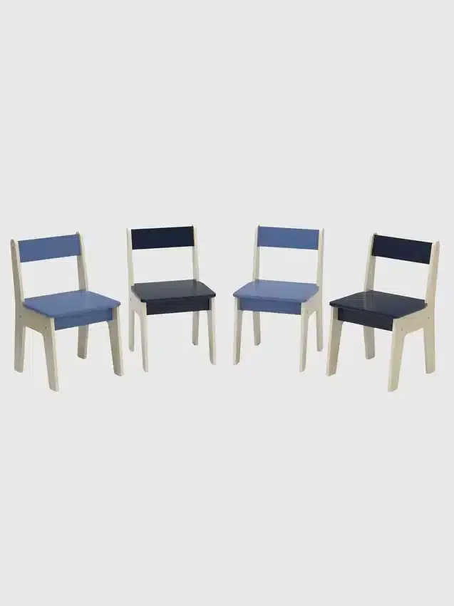 Bords- och stolset för småbarn
