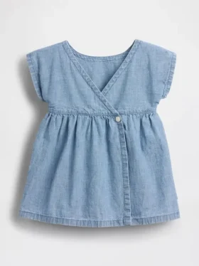 Broderad denimklänning med fickor för bebis