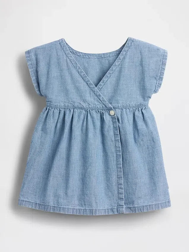 Broderad denimklänning med fickor för bebis