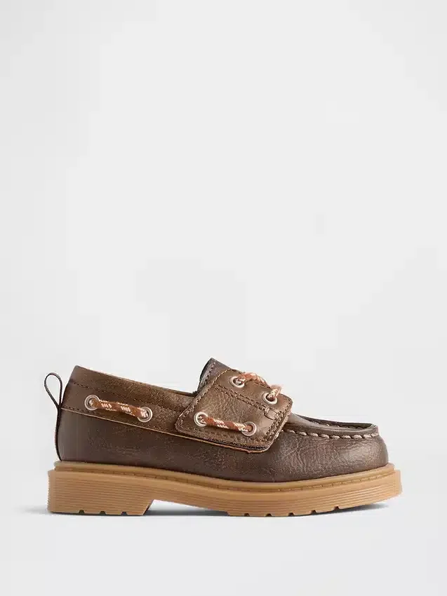 Båtskor i veganskt läder för småbarn