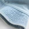 Buckethat i denim