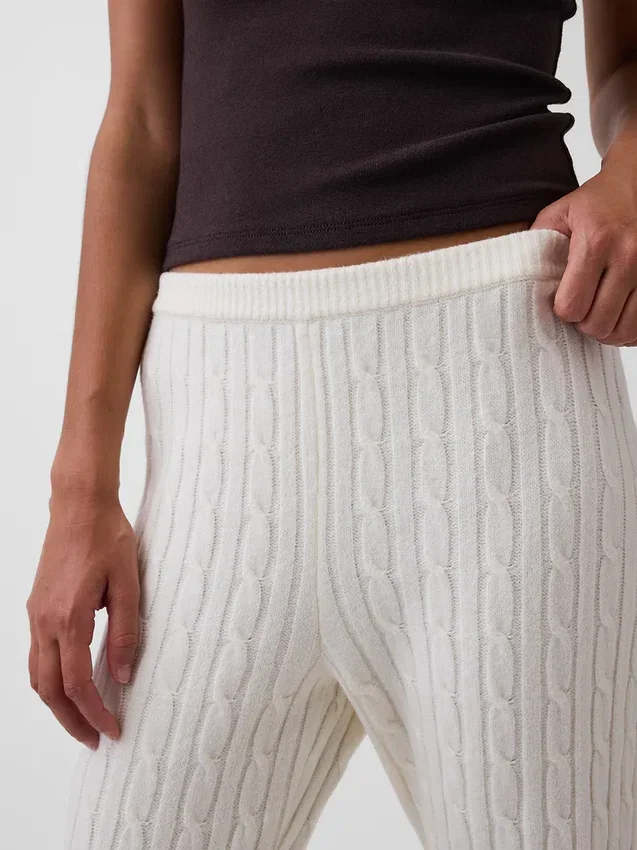 CashSoft-byxor i kabelstickat med bootcut-passform