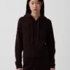 CashSoft-hoodie i avslappnad kabelstickning
