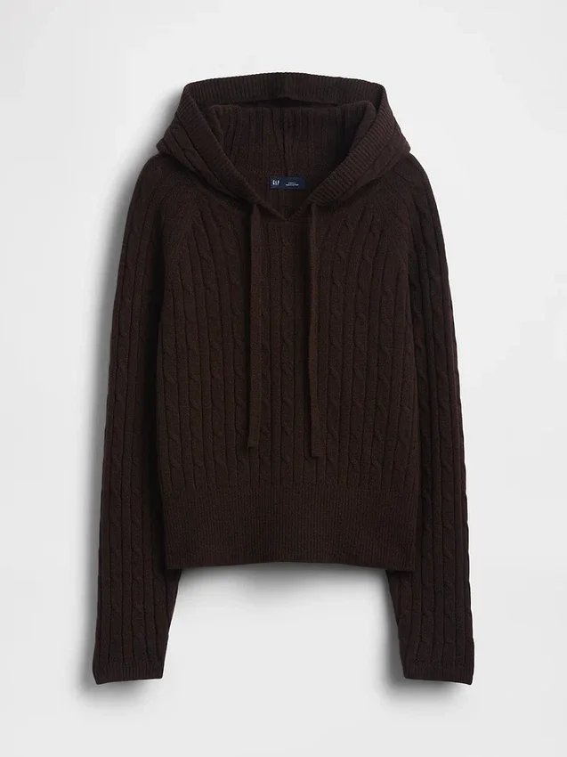 CashSoft-hoodie i avslappnad kabelstickning