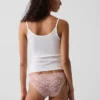Cheeky-bikinitrosa i spets