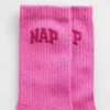 Crew-strumpor med Nap-logotyp