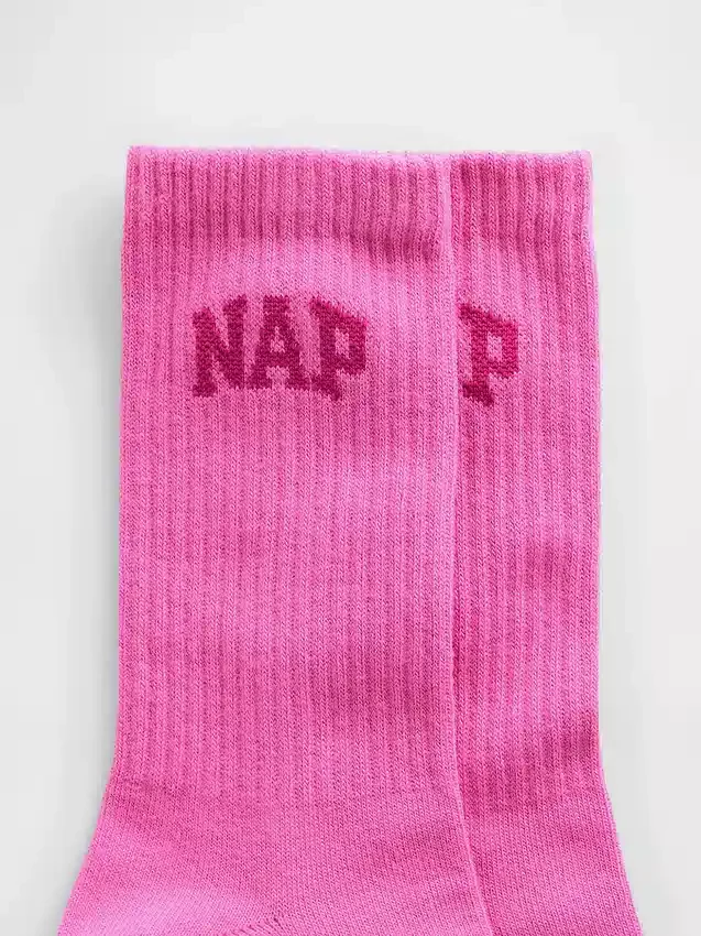 Crew-strumpor med Nap-logotyp