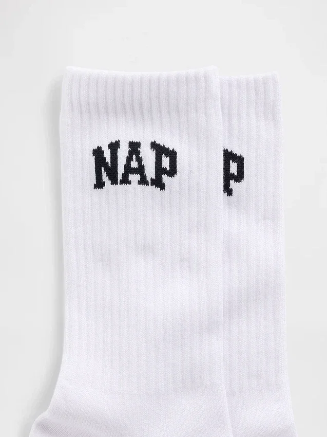 Crew-strumpor med Nap-logotyp