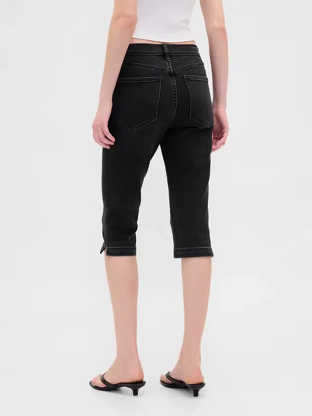 Croppade caprijeans med hög midja