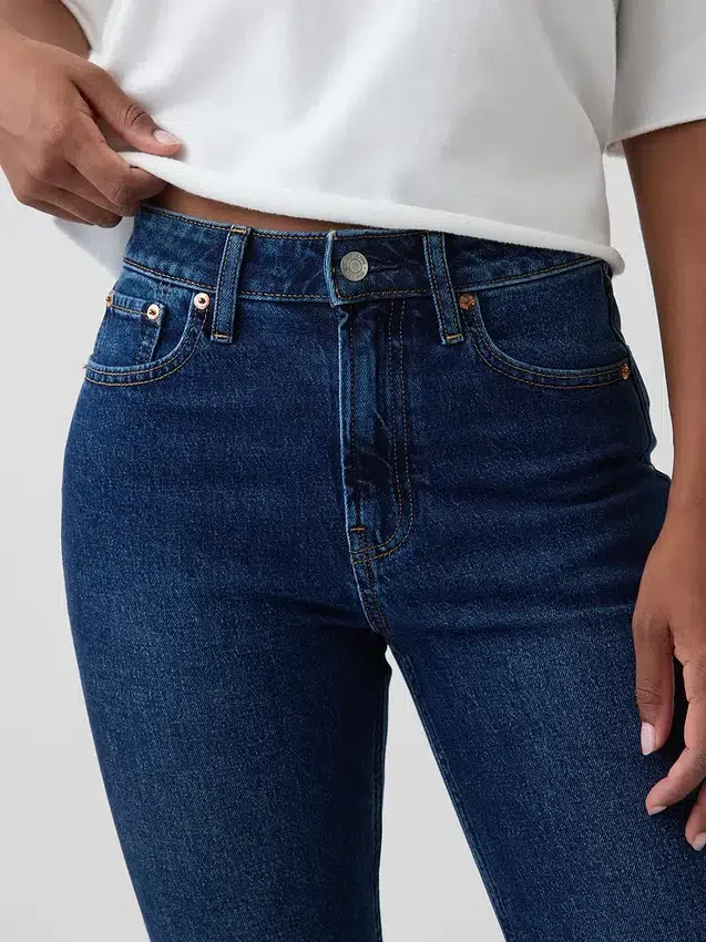 Curvy högmidjade 90-talsinspirerade smala raka Jeans