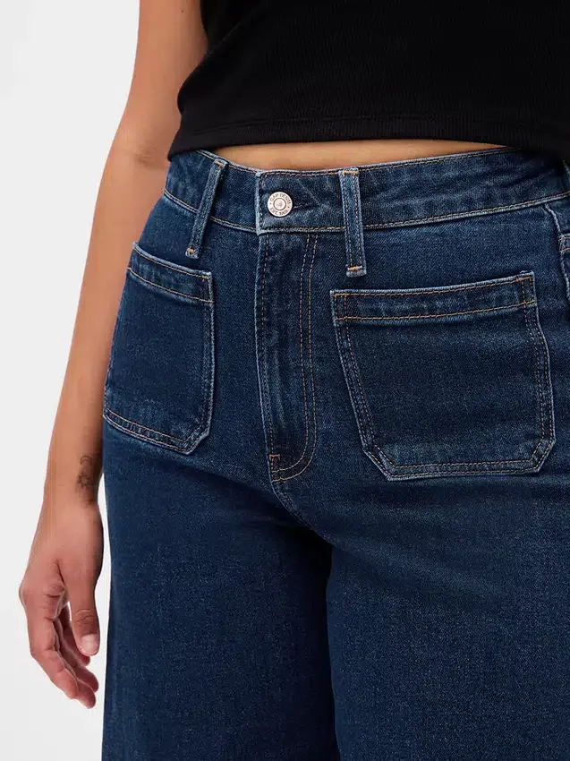 Curvy-jeans med hög midja, vid ben och ankellängd