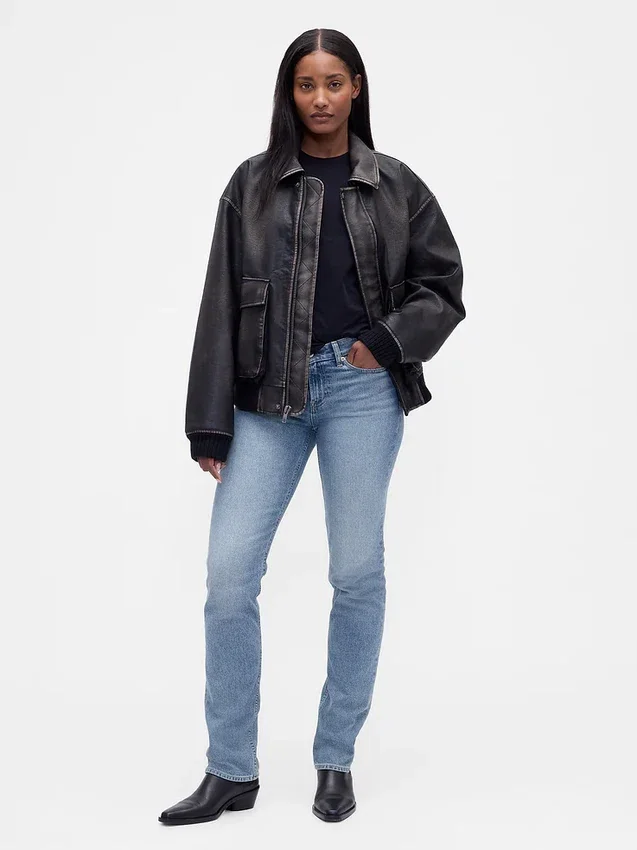Curvy Low Rise '90S Slim Straight Jeans