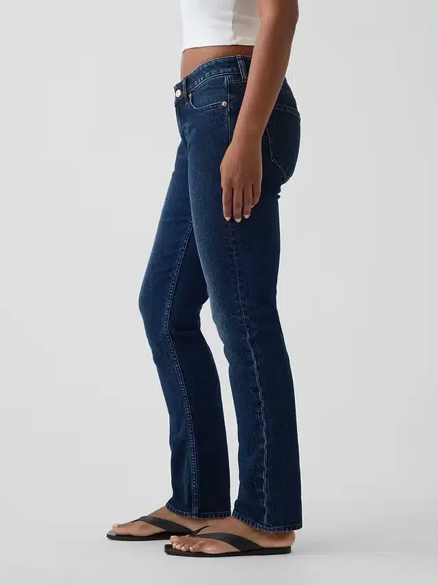 Curvy Low Rise '90S Slim Straight Jeans