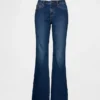 Curvy Low Rise Long & Lean Jeans