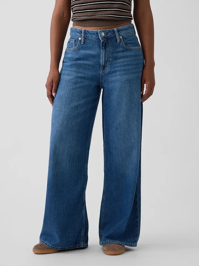 Curvy Mid Rise Ultrasoft Baggy Jeans