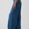 Curvy Mid Rise Ultrasoft Baggy Jeans