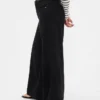 Curvy Mid Rise Ultrasoft Baggy Jeans
