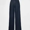 Curvy Mid Rise Ultrasoft Baggy Jeans