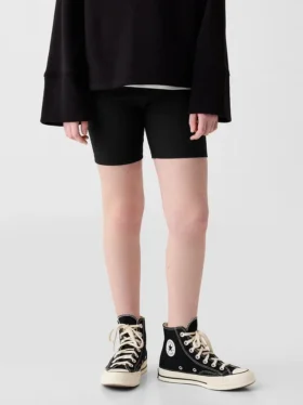 Cykelshorts i ribbad tröja för barn