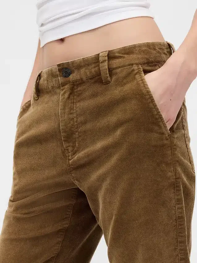 Flarebyxor i corduroy med medelhög midja