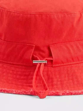 Fransad buckethat