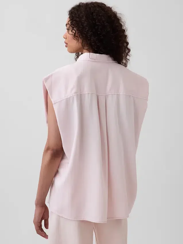 Gap × Hfr Ultrasoft Denim-skjorta med breda axlar från Nicole Benefield Portfolio