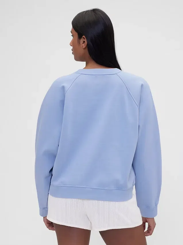 GAP × Summer Fridays Oversized raglan-tröja med Gap Logo